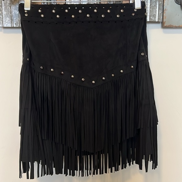 Idyllwind black Fringed studded Skirt size large - Picture 2 of 3